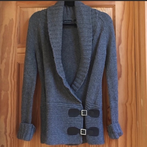 Moda International by Victoria’s Secret Sweater - Picture 5 of 5